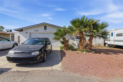 2075 Kingston Dr, Bullhead City, AZ, 86442-5629 | Card Image