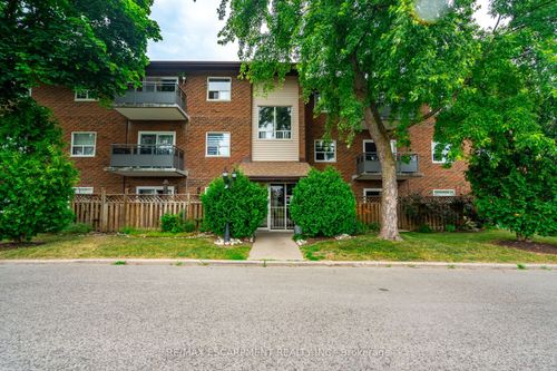 11-608 Grey St, Brantford, ON, N3S4Y1 | Card Image