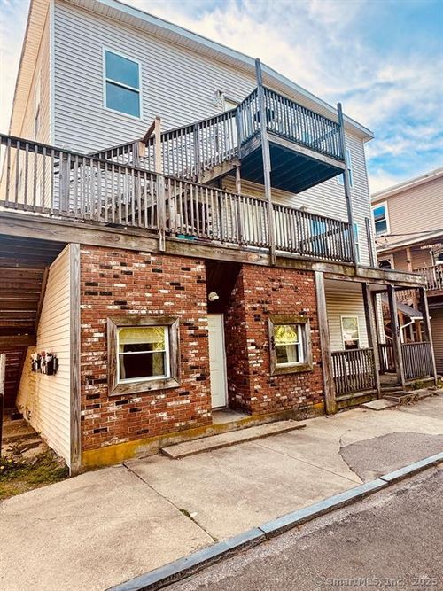 50-2-50 Hunters Ave, Taftville, CT, 06380-1061 | Card Image
