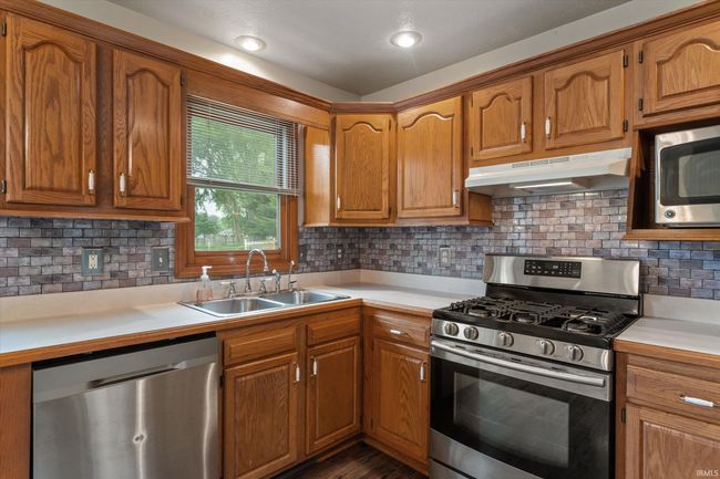 25651 Cypress Ct, House other with 3 bedrooms, 2 bathrooms and null parking in Elkhart IN | Image 5
