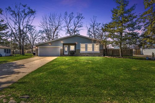 2125 Thistlewood Dr, Burton, MI, 48509-1243 | Card Image