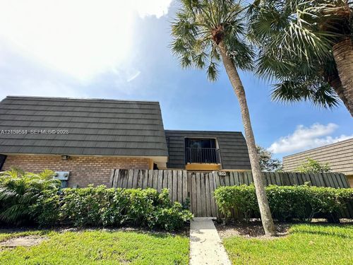 1802-1802 18th Way, West Palm Beach, FL, 33407-6623 | Card Image