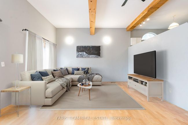 6234 Yonge St, House other with 7 bedrooms, 4 bathrooms and 15 parking in Churchill ON | Image 24