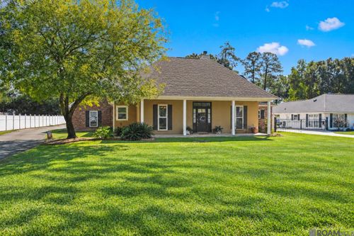 7516 Wascom Ln, Greenwell Springs, LA, 70739 | Card Image