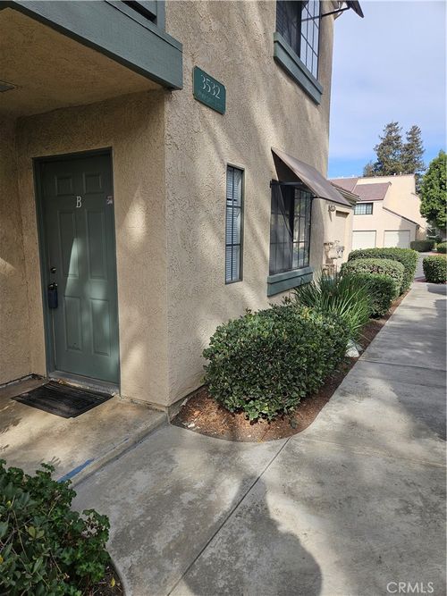 b-3532 W Stonepine Ln, Anaheim, CA, 92804 | Card Image