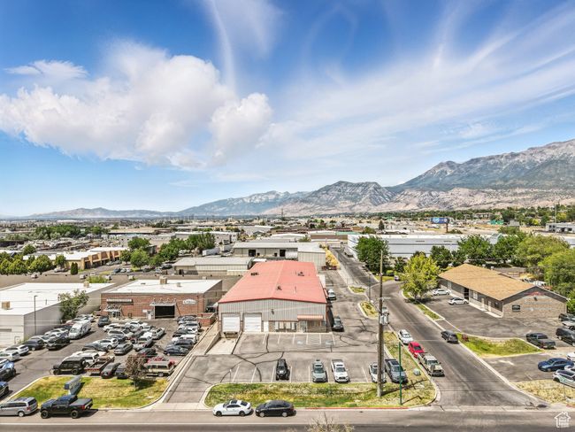 Bird's eye view of mountains | Image 19