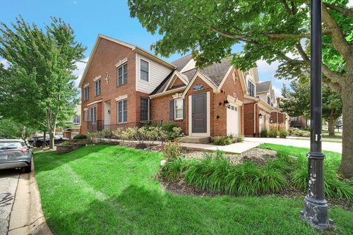 22 Red Tail Dr, Hawthorn Woods, IL, 60047-8434 | Card Image