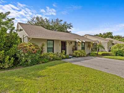 30 Windrush Bay Drive, House other with 2 bedrooms, 2 bathrooms and null parking in Tarpon Springs FL | Image 3