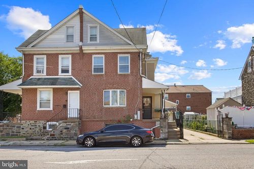 8303 Algon Ave, PHILADELPHIA, PA, 19152-2240 | Card Image