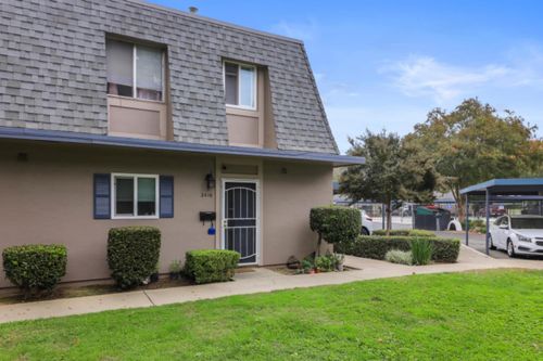 2416 W Turner Rd, Lodi, CA, 95242-2168 | Card Image