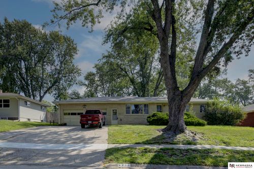 4935 S 129th St, Omaha, NE, 68137-1806 | Card Image