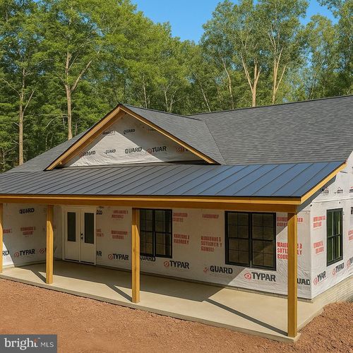 125 Crab Apple Rd, MOUNT JACKSON, VA, 22842-8445 | Card Image