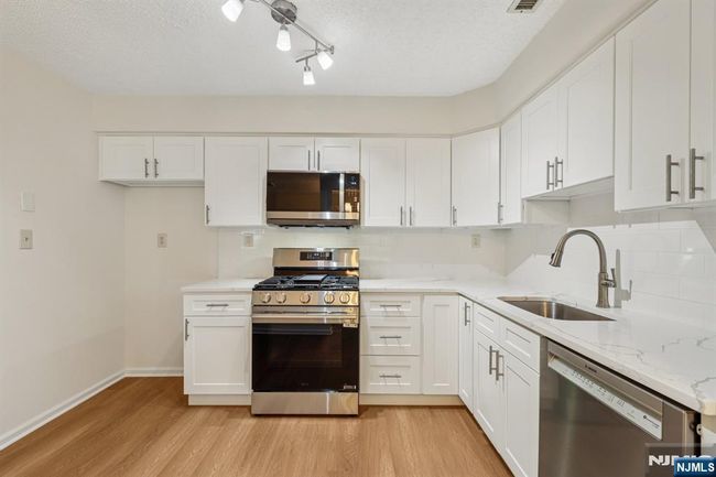 7 Eakens Ct, Condo with 2 bedrooms, 1 bathrooms and null parking in Mahwah NJ | Image 15