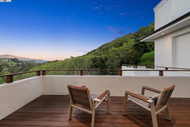 11 Leslyn Ln, House other with 5 bedrooms, 6 bathrooms and 2 parking in Lafayette CA | Image 26
