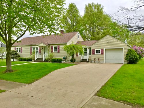 399 E Vermont Ave, White Pigeon, MI, 49099-9723 | Card Image