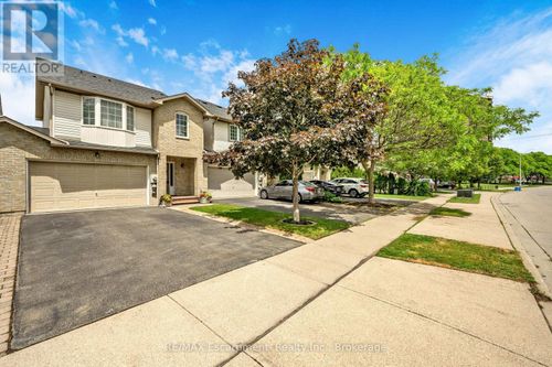 117 Frances Avenue, Hamilton (Lakeshore), ON, L8E6A3 | Card Image
