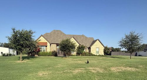 125 Lucky Ridge Ln, Boyd, TX, 76023-4028 | Card Image
