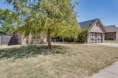 16808 Ventana Blvd, Edmond, OK, 73012-8990 | Card Image