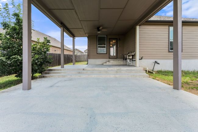 View of patio / terrace featuring a ceiling fan | Image 31