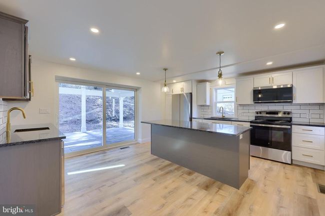 3584 New Holland Rd, House other with 4 bedrooms, 2 bathrooms and null parking in MOHNTON PA | Image 16