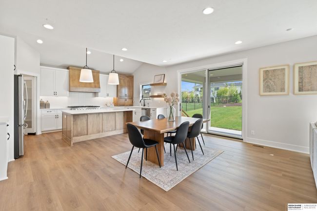 21009 C St, House other with 4 bedrooms, 4 bathrooms and 3 parking in Elkhorn NE | Image 17