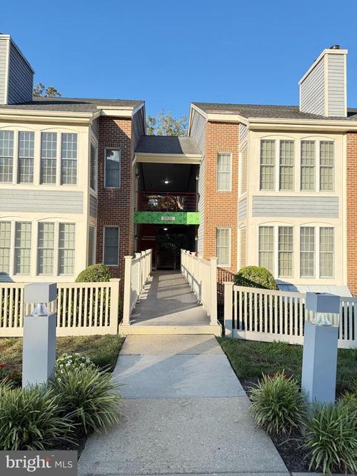 103-2702 Summerview Way, ANNAPOLIS, MD, 21401-7711 | Card Image
