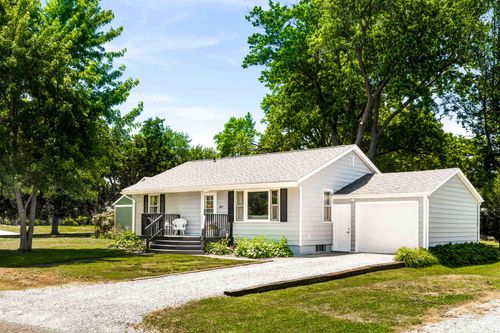 307 S Daniel St, Le Roy, IL, 61752-1834 | Card Image