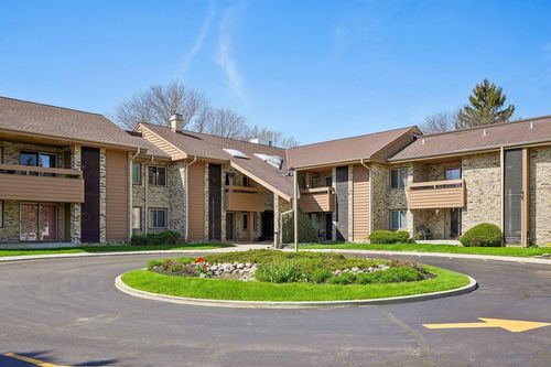 210-2101 W Good Hope Road, GLENDALE, WI, 53209 | Card Image
