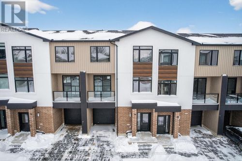 18-349 Southdale Rd E, London, ON, N6E0B9 | Card Image