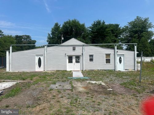 521 Magnolia Rd, Pemberton, NJ, 08068-1811 | Card Image