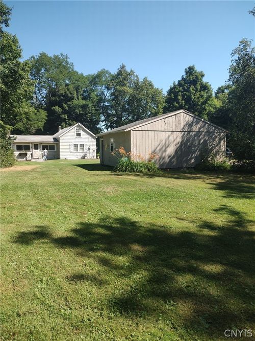 5337 Kasson Rd, Syracuse, NY, 13215-8627 | Card Image