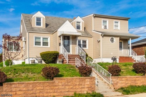 89 Norwood Ave, Lodi, NJ, 07644-2812 | Card Image