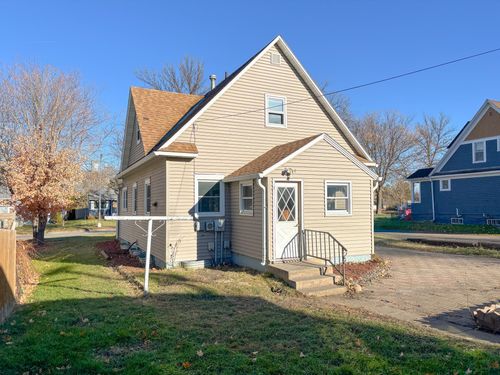314 E Vernon Ave, Fergus Falls, MN, 56537-2926 | Card Image