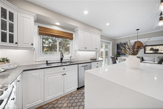 558 Phoebe Cres, House other with 5 bedrooms, 4 bathrooms and 4 parking in Burlington ON | Image 22