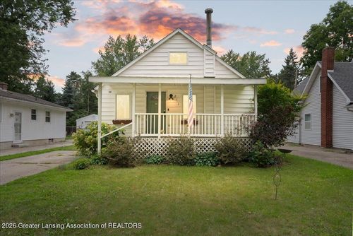 211 Deerfield Ave, Lansing, MI, 48917-2908 | Card Image