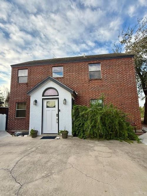 1911 Lake Point Dr, Mission, TX, 78572-7714 | Card Image