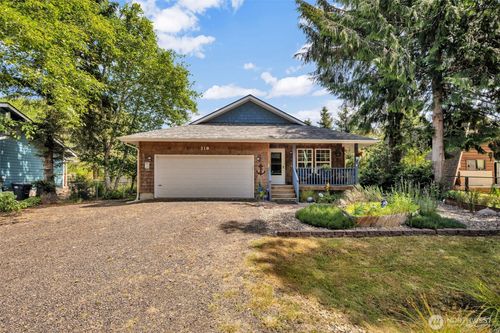 318 Duck Lake Dr Ne, Ocean Shores, WA, 98569-9452 | Card Image