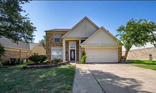 106 Southern Pine Ct, Arlington, TX, 76018-1418 | Card Image