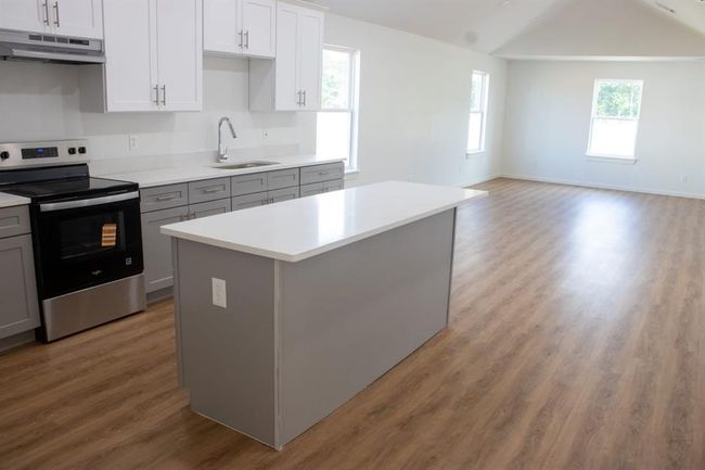 18423 Harvick Dr, House other with 3 bedrooms, 2 bathrooms and null parking in Conroe TX | Image 8
