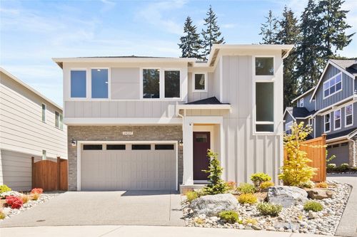 14107 Meridian Dr Se, Everett, WA, 98208-6947 | Card Image