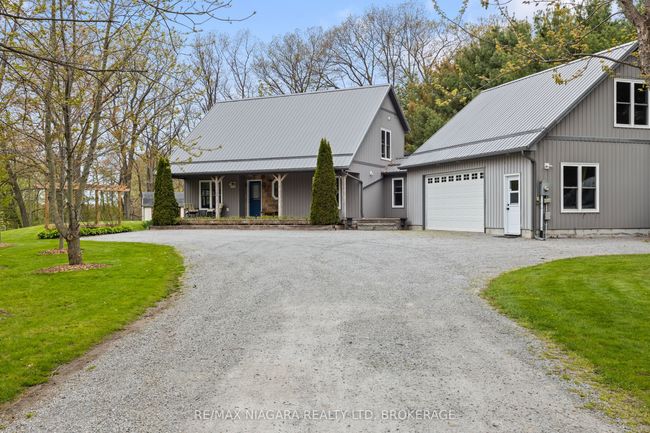 1382 Mcnab Rd, House other with 2 bedrooms, 2 bathrooms and 10 parking in Niagara on the Lake ON | Image 4