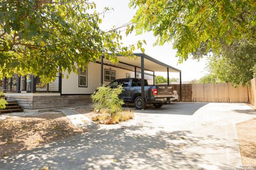 118 Flatrock Ln, Junction, TX, 76849-5114 | Card Image