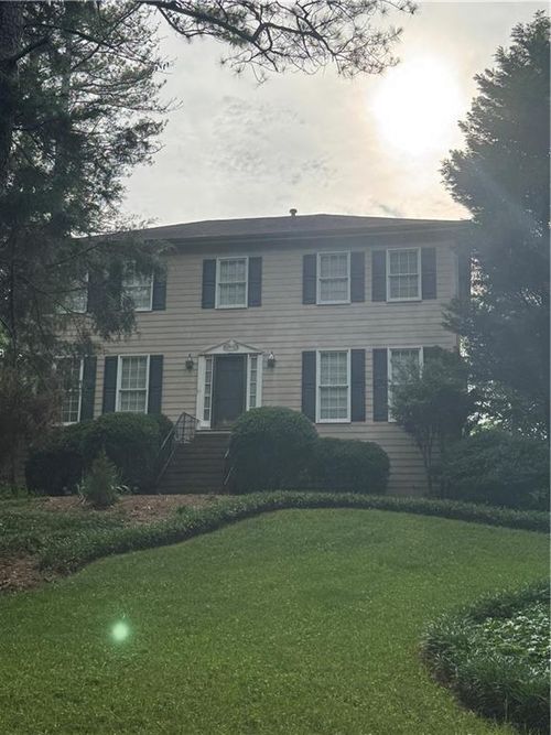 3125 Dogwood Valley Ct Ne, Marietta, GA, 30068-2331 | Card Image