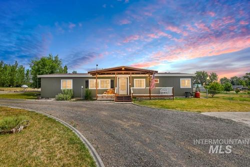 554 N Waucanza St, Dietrich, ID, 83324-5099 | Card Image