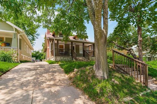 5026 Virginia Ave, Kansas City, MO, 64110-2342 | Card Image