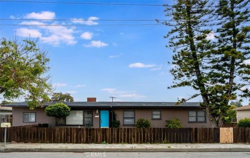 1121 Sunset Dr, Arroyo Grande, CA, 93420-3127 | Card Image