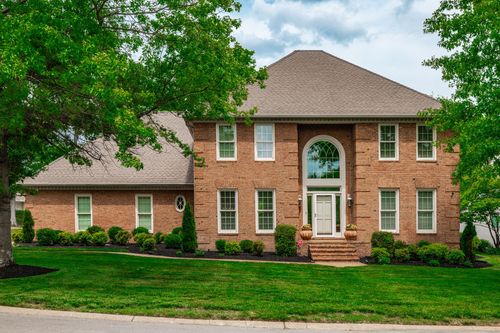 208 Pecan Ct, Gallatin, TN, 37066-4453 | Card Image