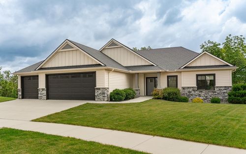 4338 Stone Crest Ln Ne, Rochester, MN, 55906-7737 | Card Image
