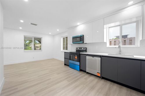 3197 Cleveland St, Hollywood, FL, 33021 | Card Image