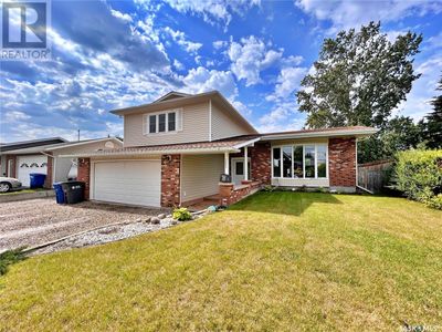 1521 Windover Ave, House other with 4 bedrooms, 4 bathrooms and null parking in Moosomin SK | Image 1